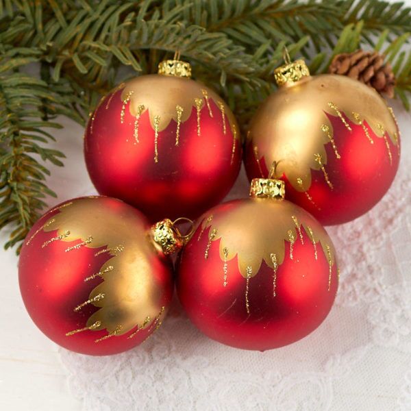2019-christmas-lit-christmas-ornaments-tree-decor